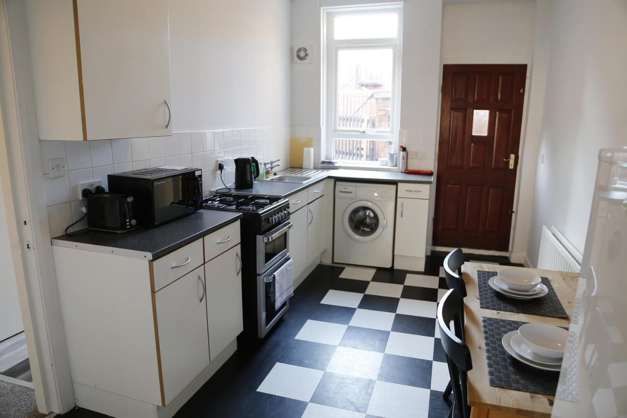 Cosy Ground Floor Apartment Close To Everything, Minutes Walk From The Rvi, City Centre & Parks Newcastle upon Tyne Buitenkant foto